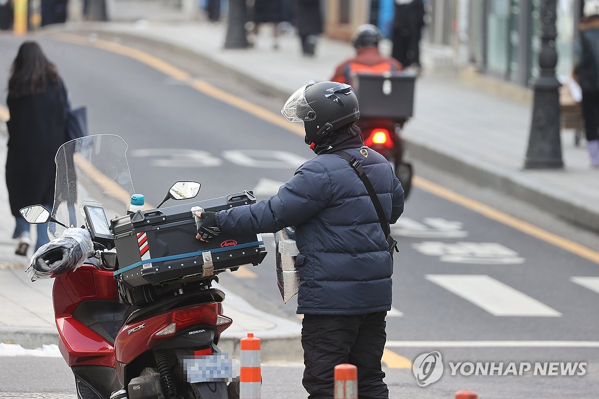 "배달 기사 등 인적용역 제공자 환급세액 3년간 꾸준히 증가"